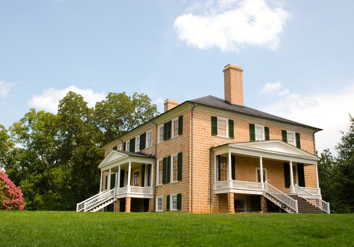 EXIT TOWN & LAKE REALTY South Hill, VA